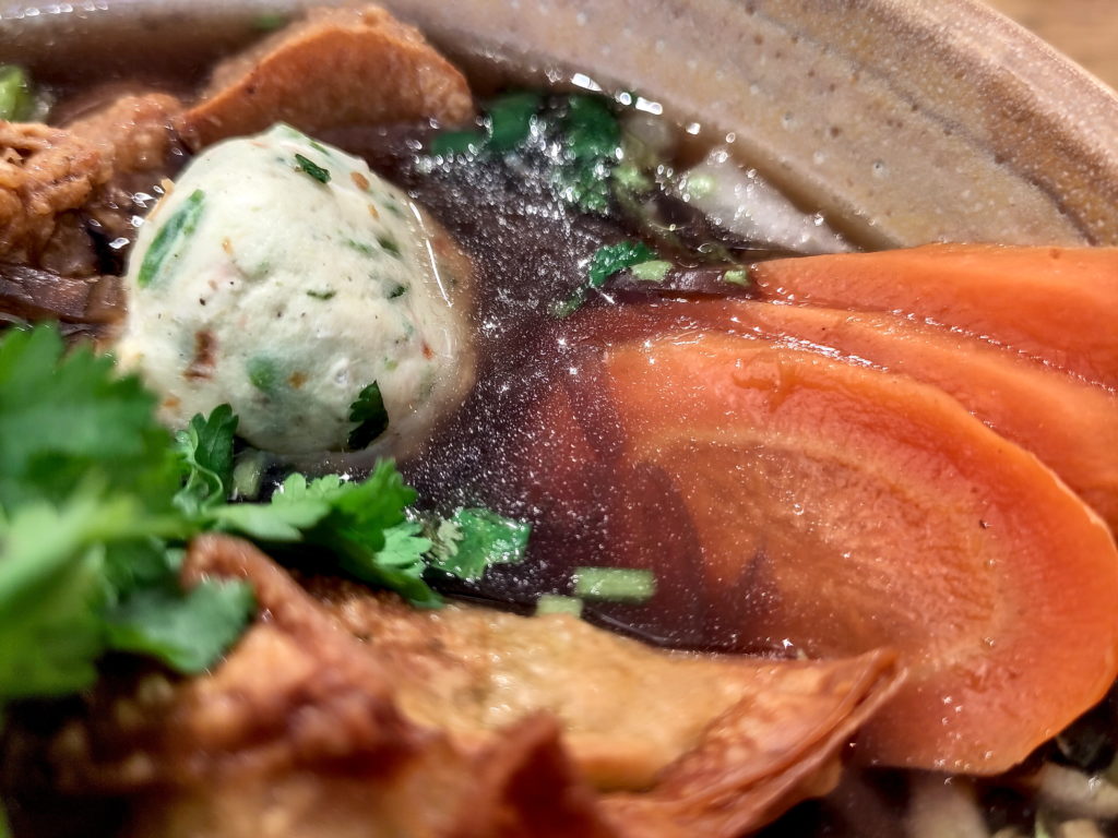 Ingrediente din ramen, la Liu Lin, în Bruxelles