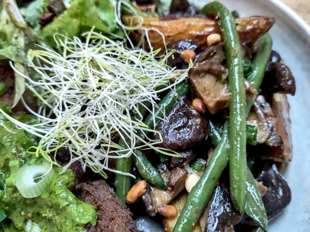 Frigărui din seitan, cu legume, la Verdo, în Bruxelles