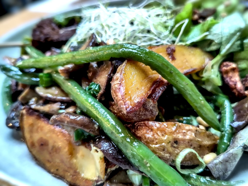 Frigărui din seitan, cu legume, la Verdo, în Bruxelles
