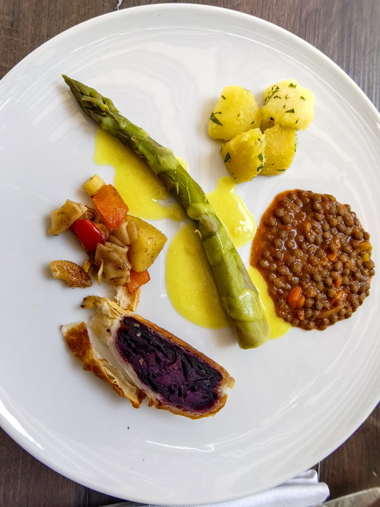 Feluri principale, la brunch-ul de la Schlicht Vegan, în Viena