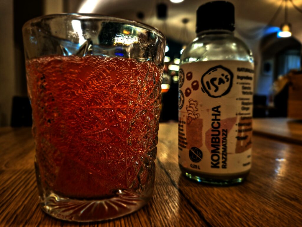 Gaudi&Naan, kombucha cu zmeură și ghimbir