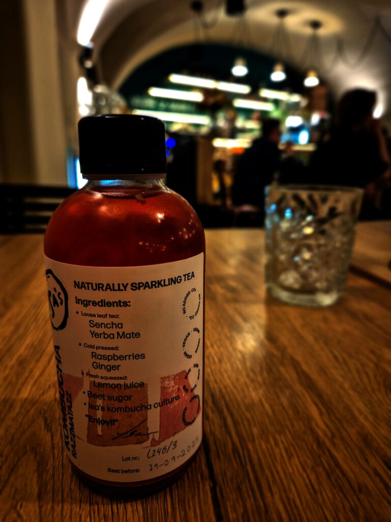 Gaudi&Naan, kombucha cu zmeură și ghimbir