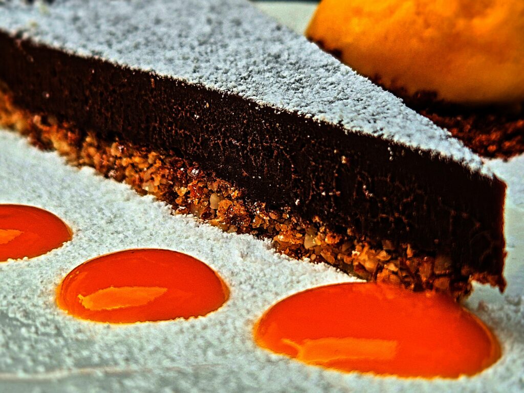 Gaudi&Naan, desert cu ciocolată și mango